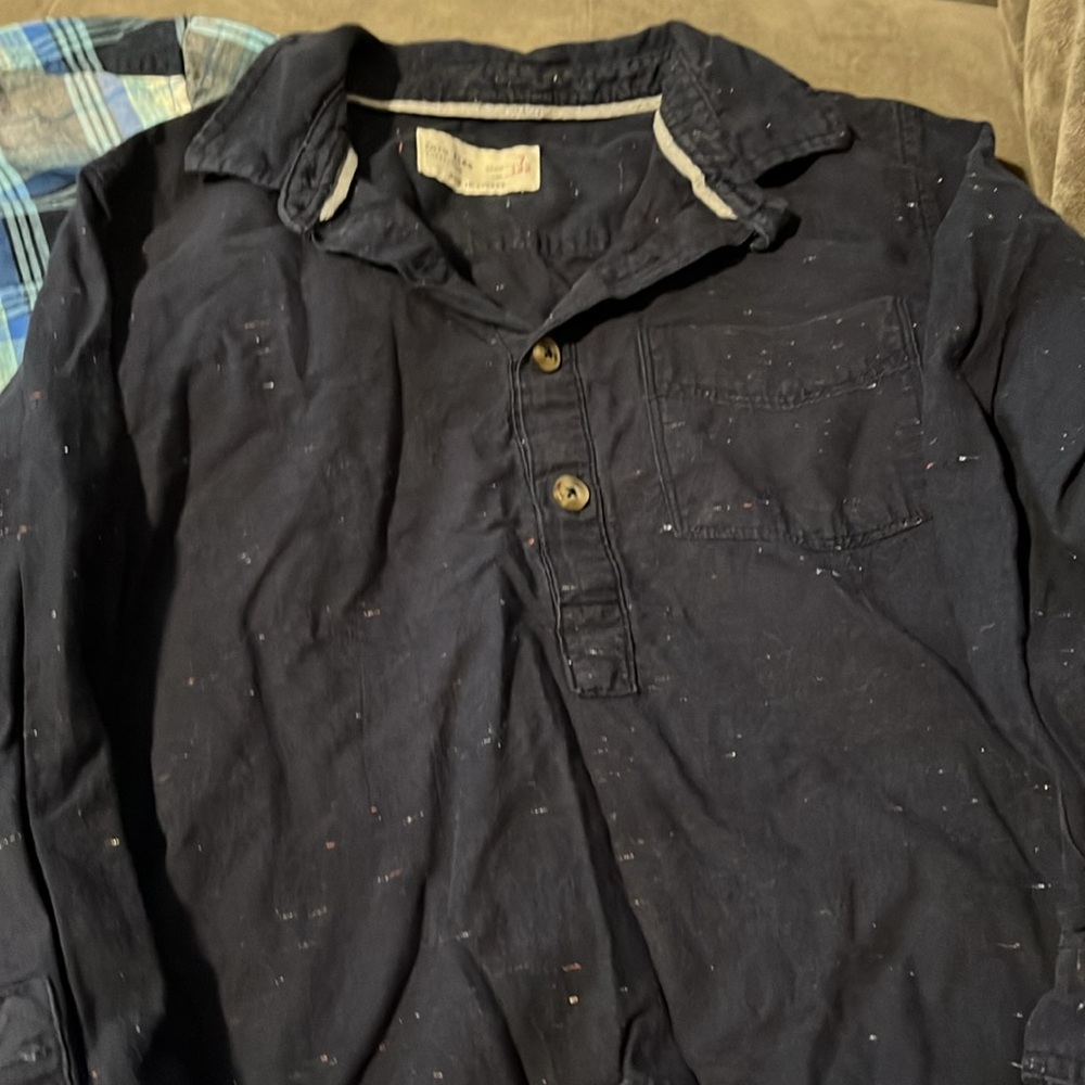 Boys button downs - Picture 3 of 6